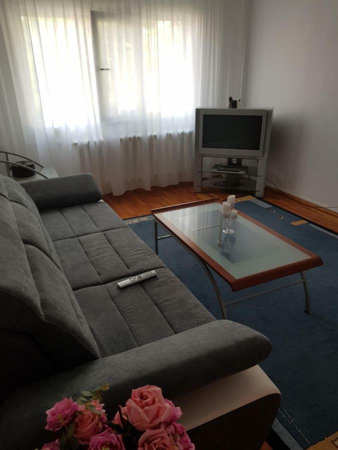 Apartament Melinda Oradea Exterior foto