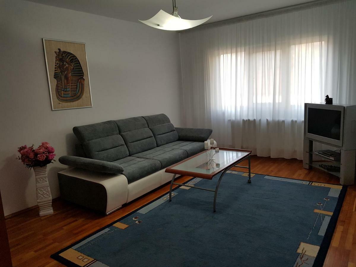 Apartament Melinda Oradea Exterior foto